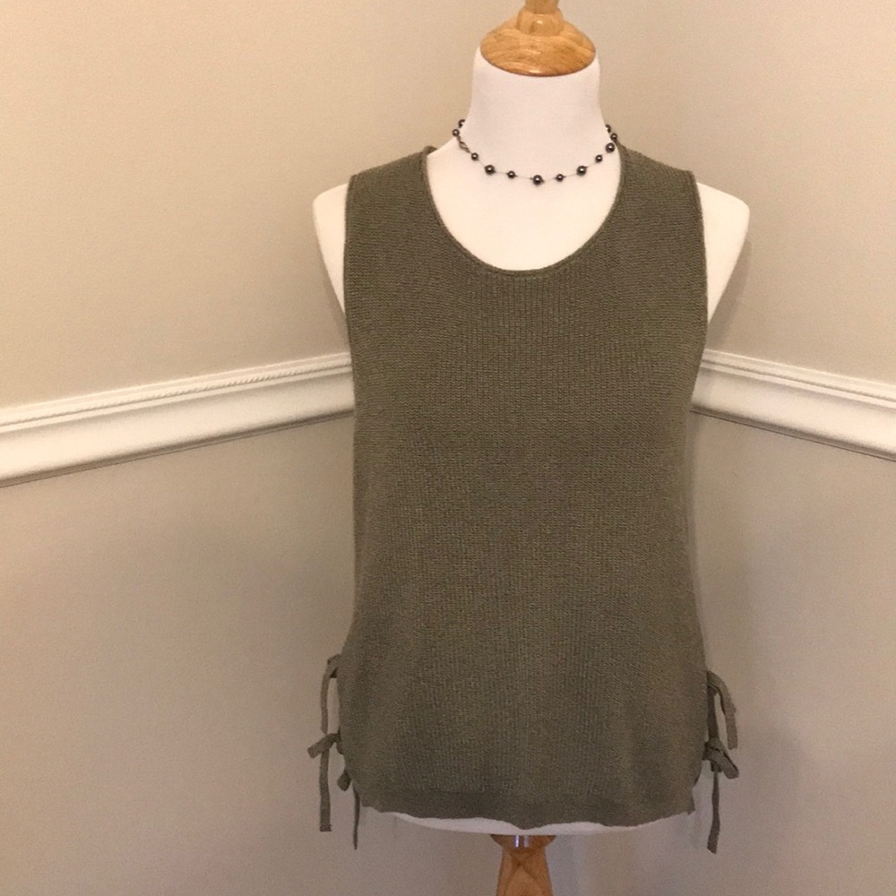 Madewell sleeveless pullover sweater